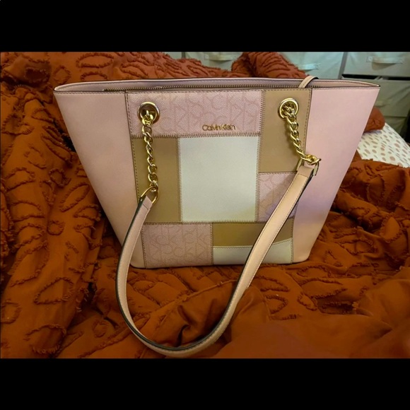 Calvin Klein Tote - Picture 1 of 4